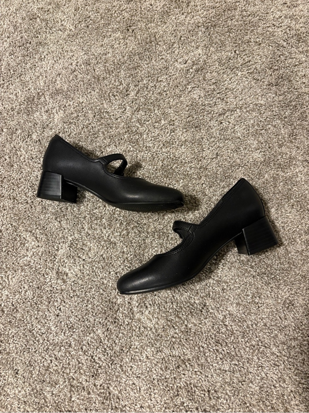 CLARKS Classic Black Mary Jane Block Heel Pumps